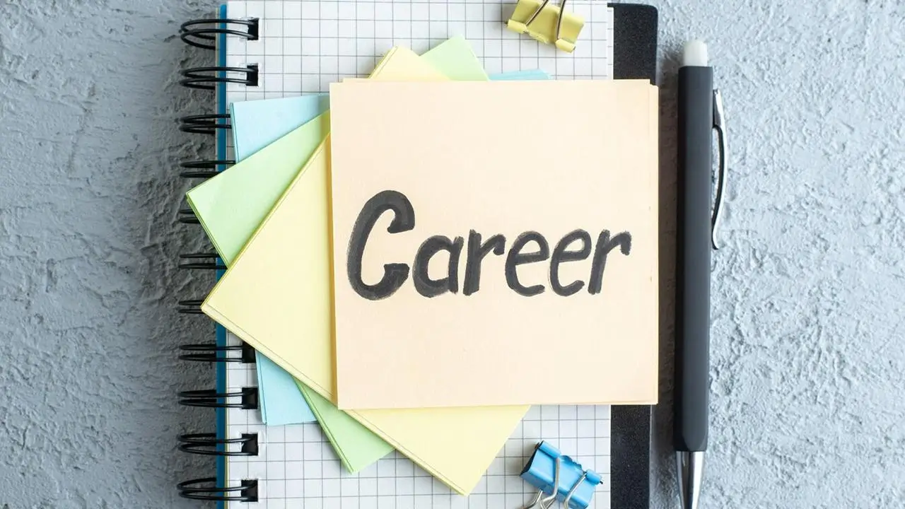 How-to-Choose-the-Right-Career-Path-after-10th